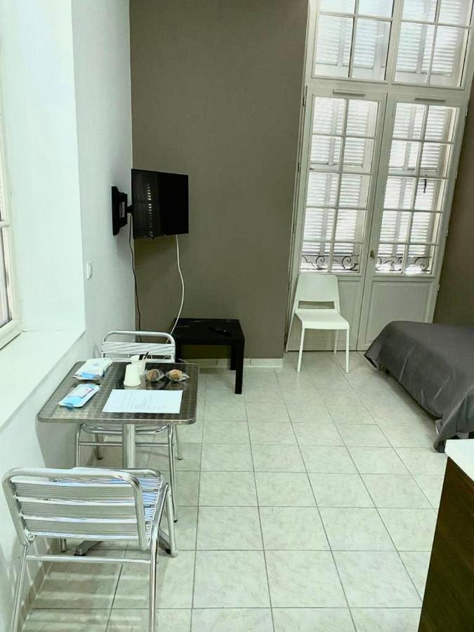 Five Stars S10 Aparthotel มาร์กเซย ภายนอก รูปภาพ